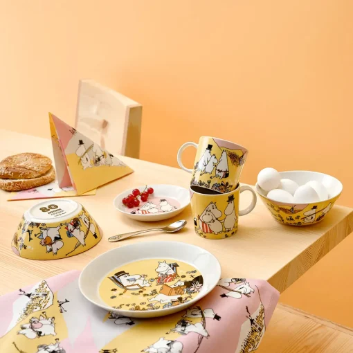 Fashion Arabia Moomin Mug - Family Time ${1}