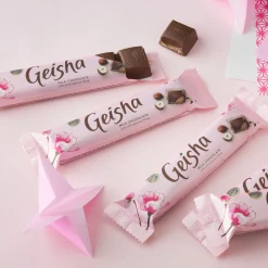 Clearance Fazer Geisha Milk Chocolate w/ Soft Hazelnut Filling Bar (37g) ${1}