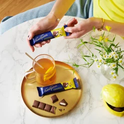 Best Fazer Lemon Yogurt Milk Chocolate Bar (37g) ${1}