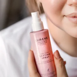 Fashion Lumene Invisible Illumination Dewy Glow Setting Spray ${1}