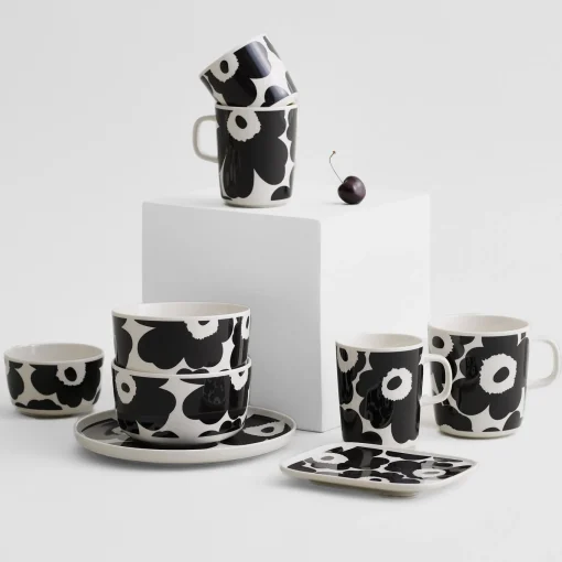 Discount Marimekko Unikko Small Rectangular Plate, white/black ${1}