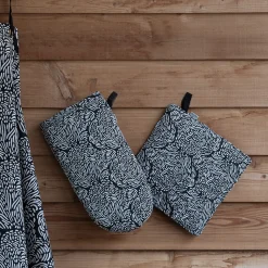 Fashion Pentik Jäkälä Black / White Pot Holder ${1}